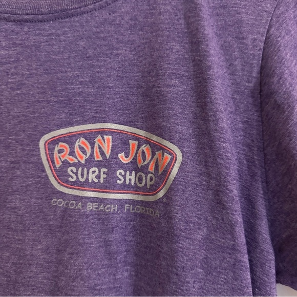 RON JON Surf Shop Cocoa Beach Florida.     T-shirt purple - Picture 2 of 6